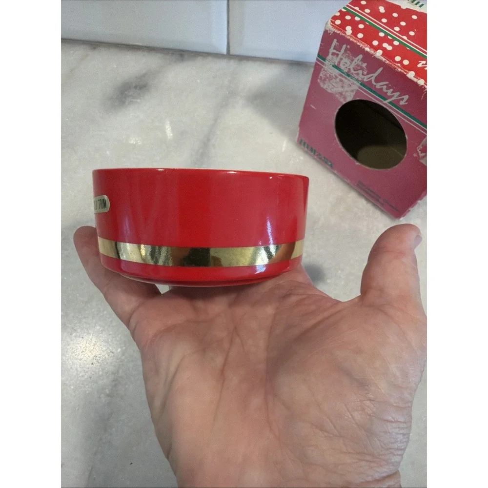 Vtg Himark  1986 Happy Holidays Christmas Trinket Box With 24K Gold Trim GW992